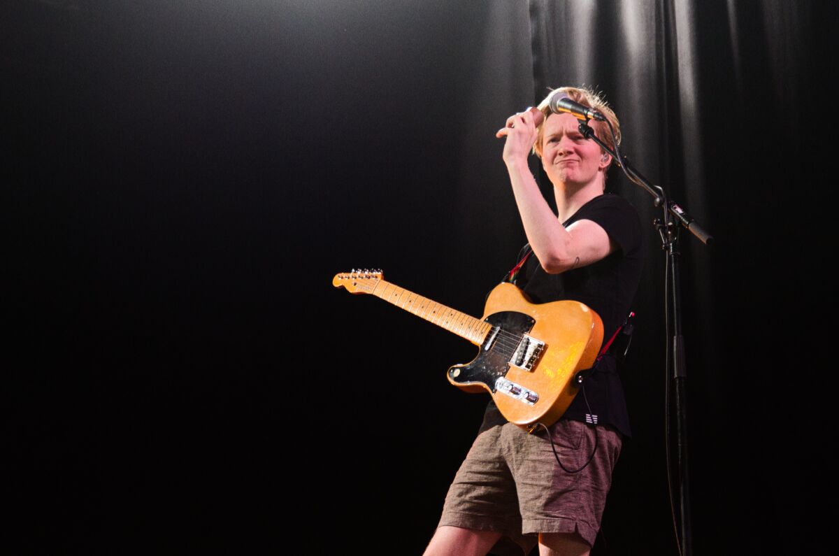 Daði Freyr @ Dranouter Festival, picture 6, photographed by Luc Klinckaert - FrontView Magazine