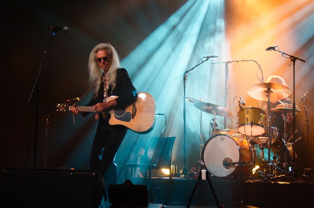 Guido Belcanto @ Dranouter Festival zondag, picture 8, photographed by Luc Klinckaert - FrontView Magazine