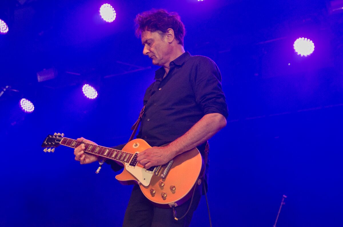 Lenny & de Wespen / Coline & Toitoine / Tindersticks @ Dranouter Festival, picture 7, photographed by Luc Klinckaert - FrontView Magazine