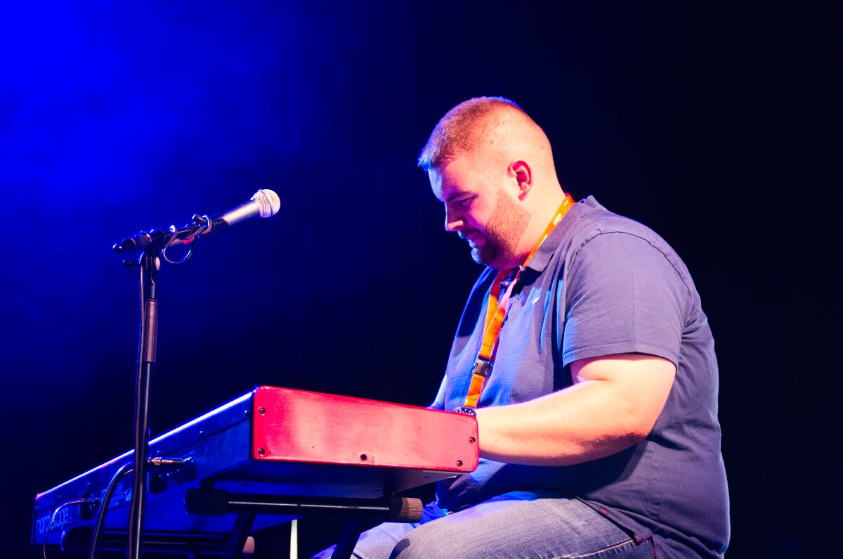 Manran @ Dranouter Festival, picture 2, photographed by Luc Klinckaert - FrontView Magazine