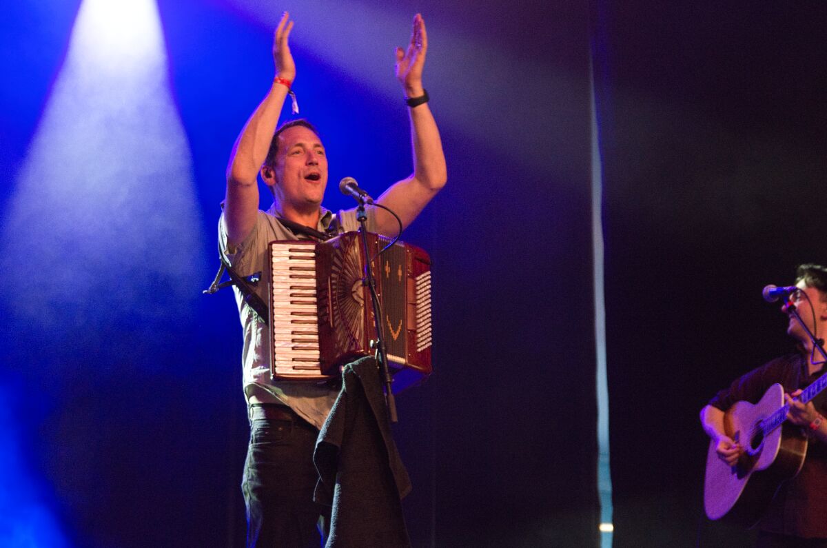 Manran @ Dranouter Festival, picture 5, photographed by Luc Klinckaert - FrontView Magazine