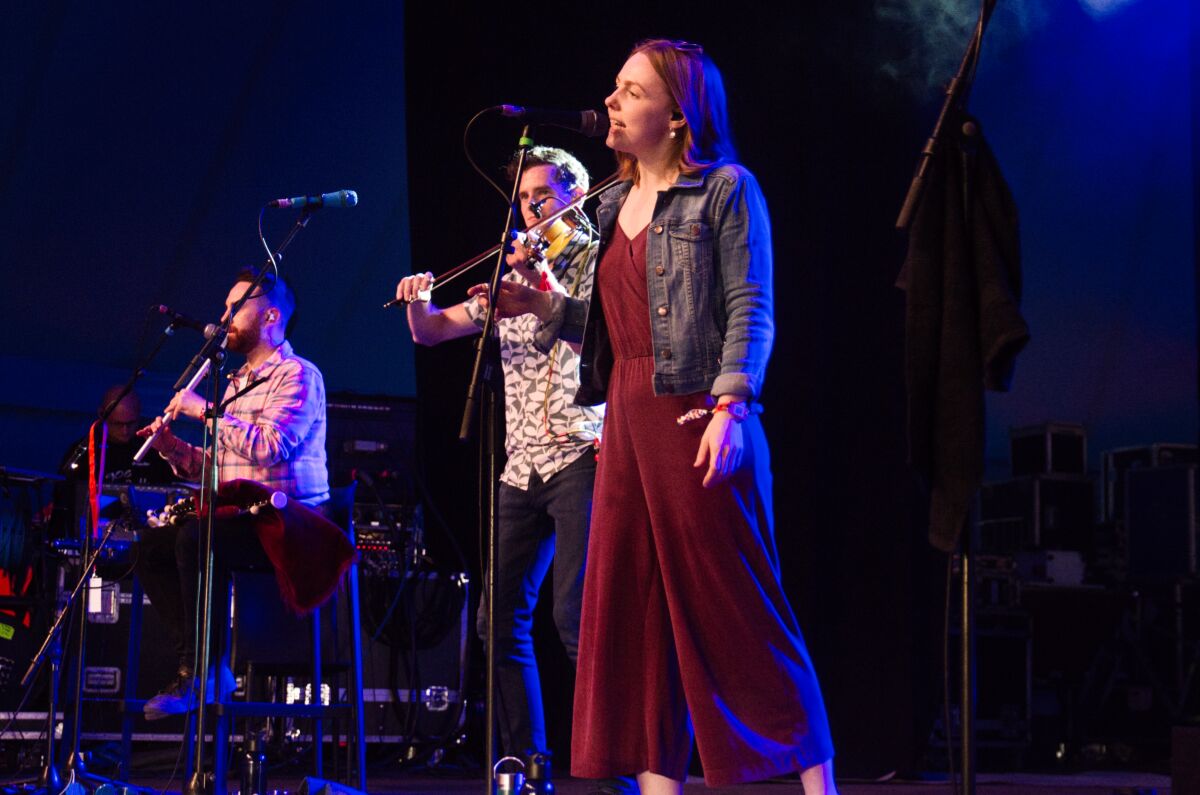 Manran @ Dranouter Festival, picture 8, photographed by Luc Klinckaert - FrontView Magazine