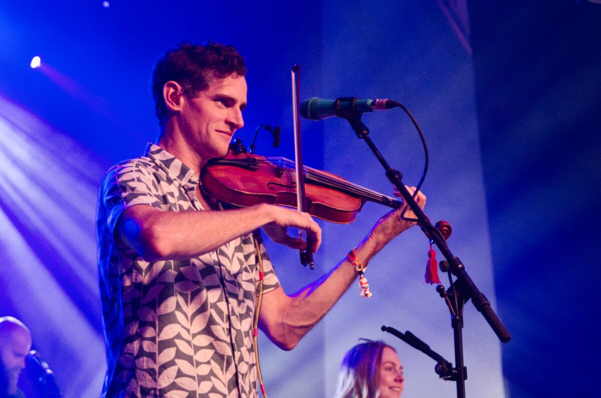 Manran @ Dranouter Festival, picture 11, photographed by Luc Klinckaert - FrontView Magazine