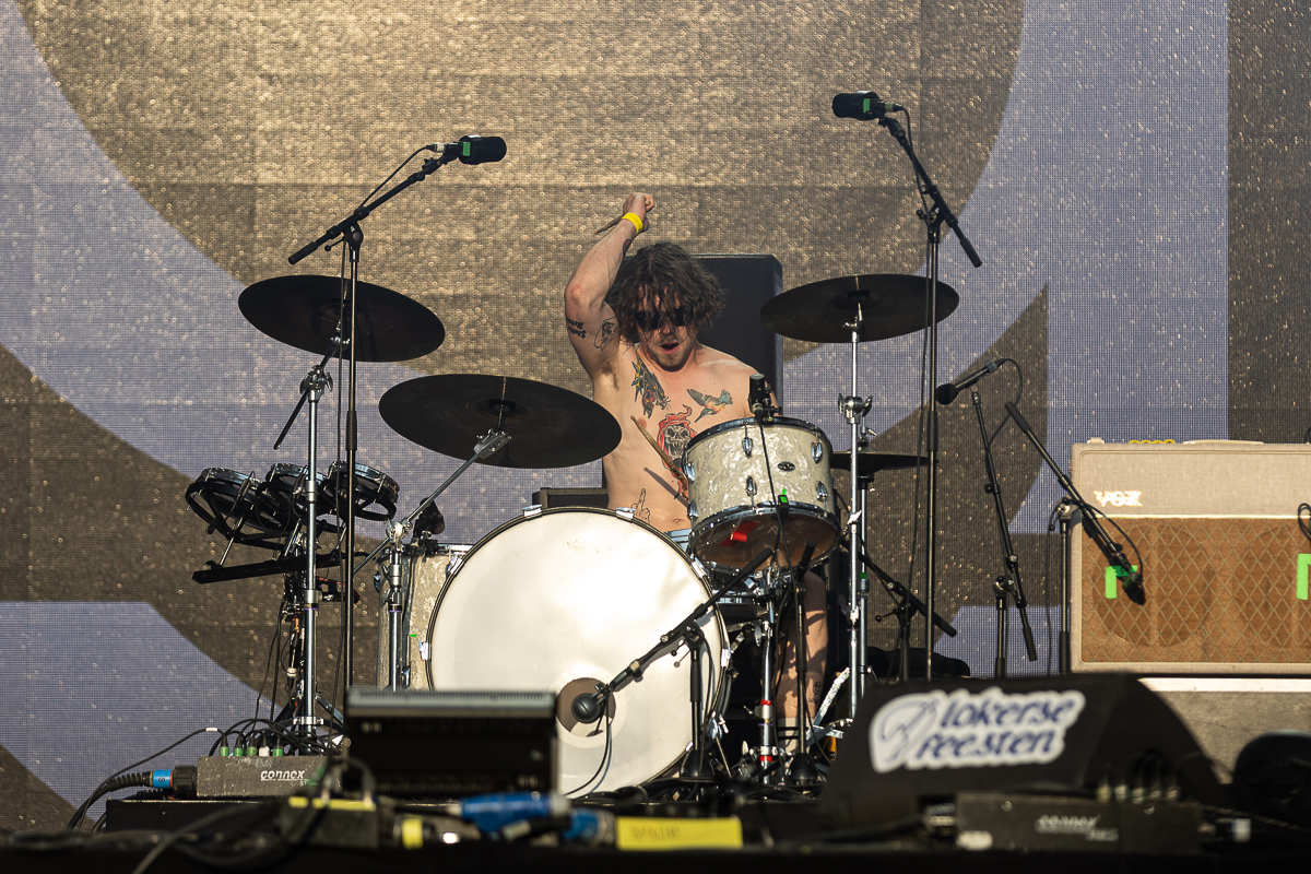 SONS @ Lokerse Feesten 2022, picture 3, photographed by David Johnson - FrontView Magazine