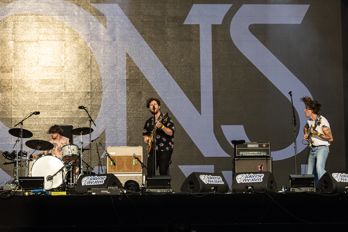 SONS @ Lokerse Feesten 2022, picture 6, photographed by David Johnson - FrontView Magazine