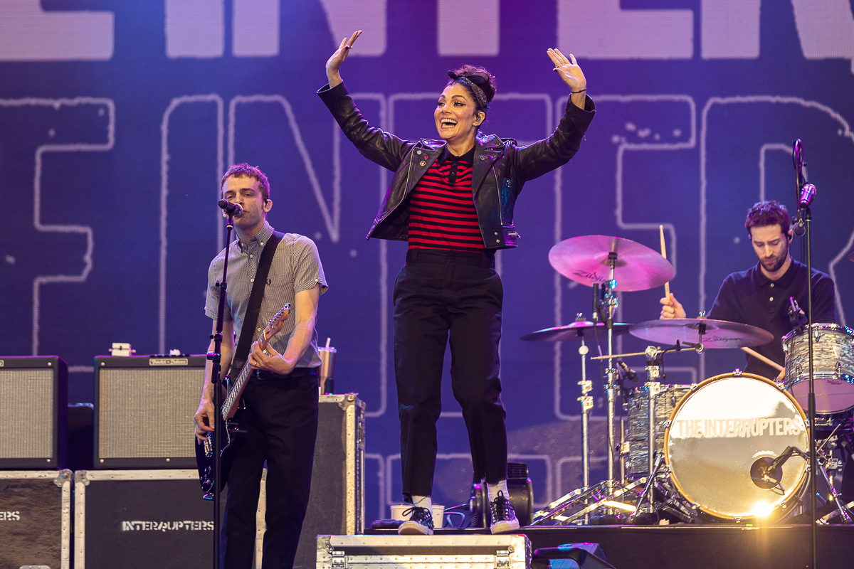 The Interrupters @ Lokerse Feesten 2022, picture 4, photographed by David Johnson - FrontView Magazine