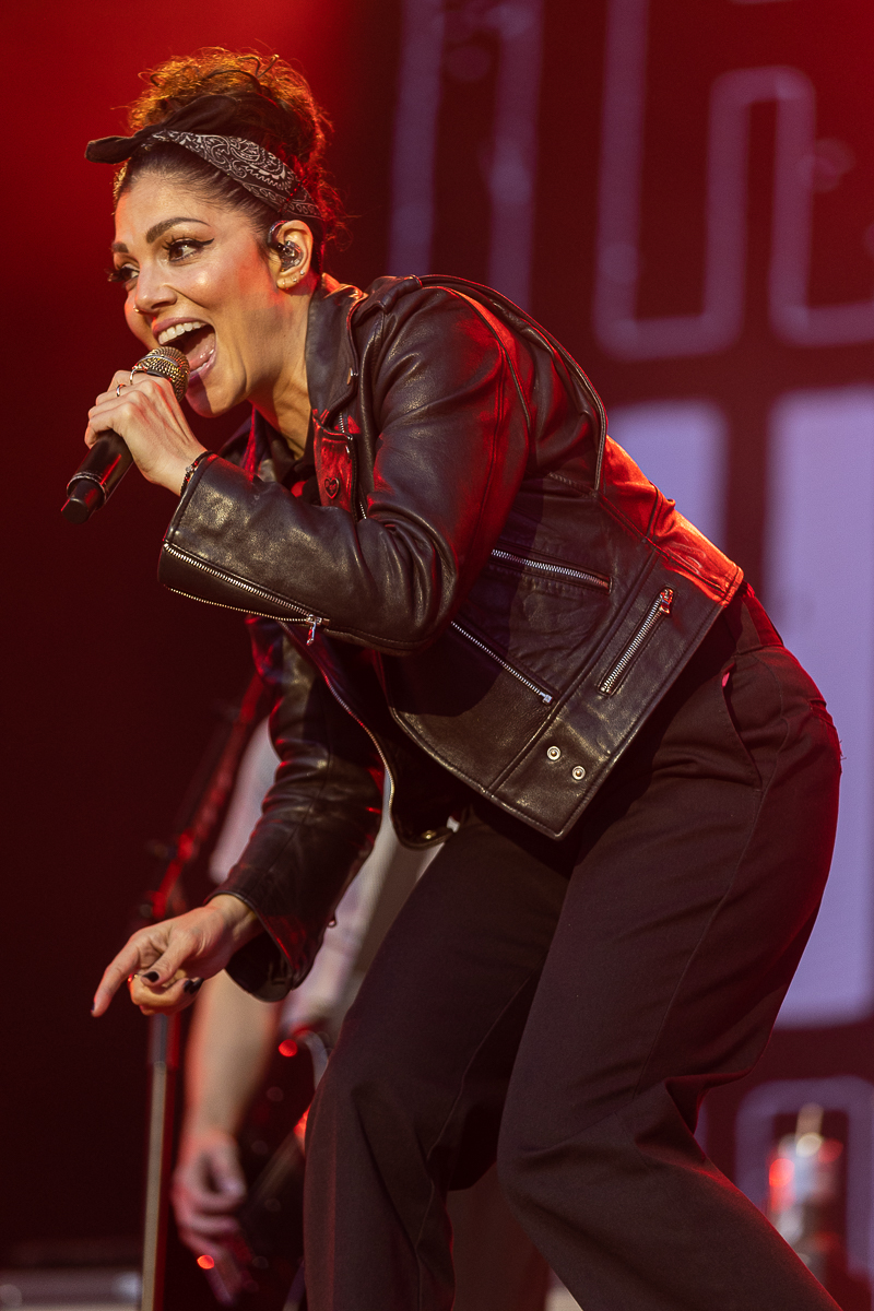 The Interrupters @ Lokerse Feesten 2022, picture 13, photographed by David Johnson - FrontView Magazine
