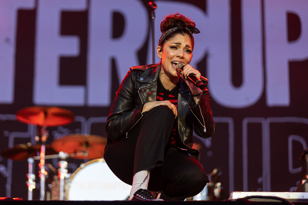 The Interrupters @ Lokerse Feesten 2022, picture 16, photographed by David Johnson - FrontView Magazine