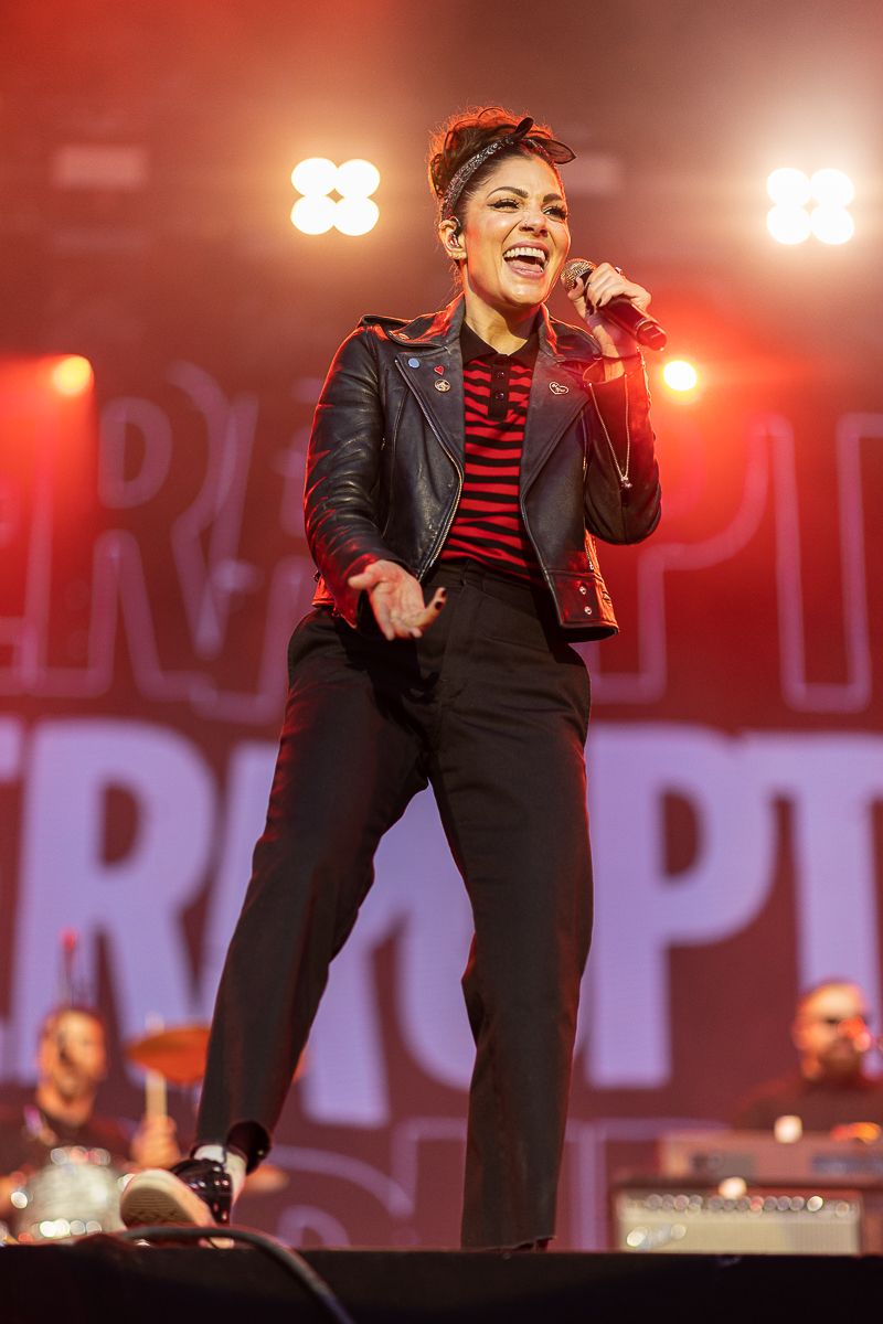 The Interrupters @ Lokerse Feesten 2022, picture 24, photographed by David Johnson - FrontView Magazine