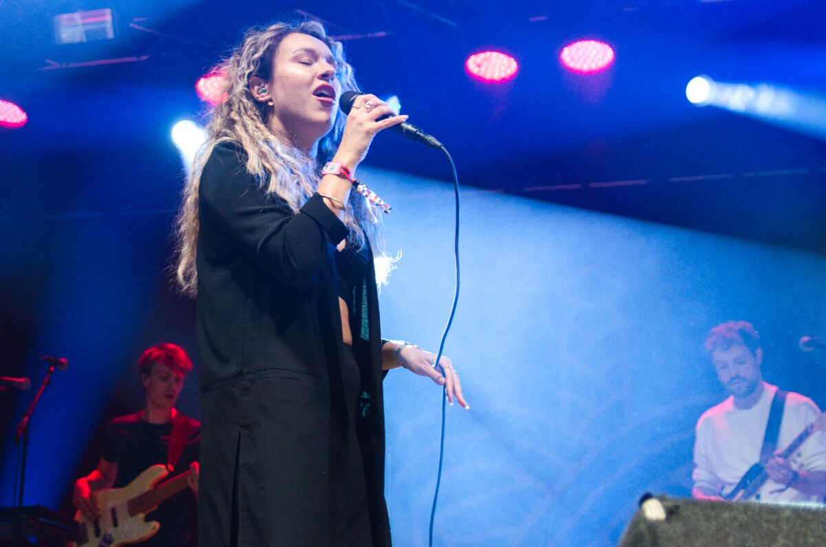 Tourist LeMC @ Dranouter Festival, picture 6, photographed by Luc Klinckaert - FrontView Magazine