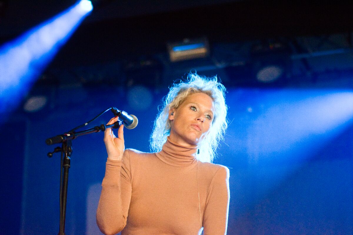 SX Unplugged @ Dranouter Festival zondag, foto 1, foto's door Luc Klinckaert - FrontView Magazine