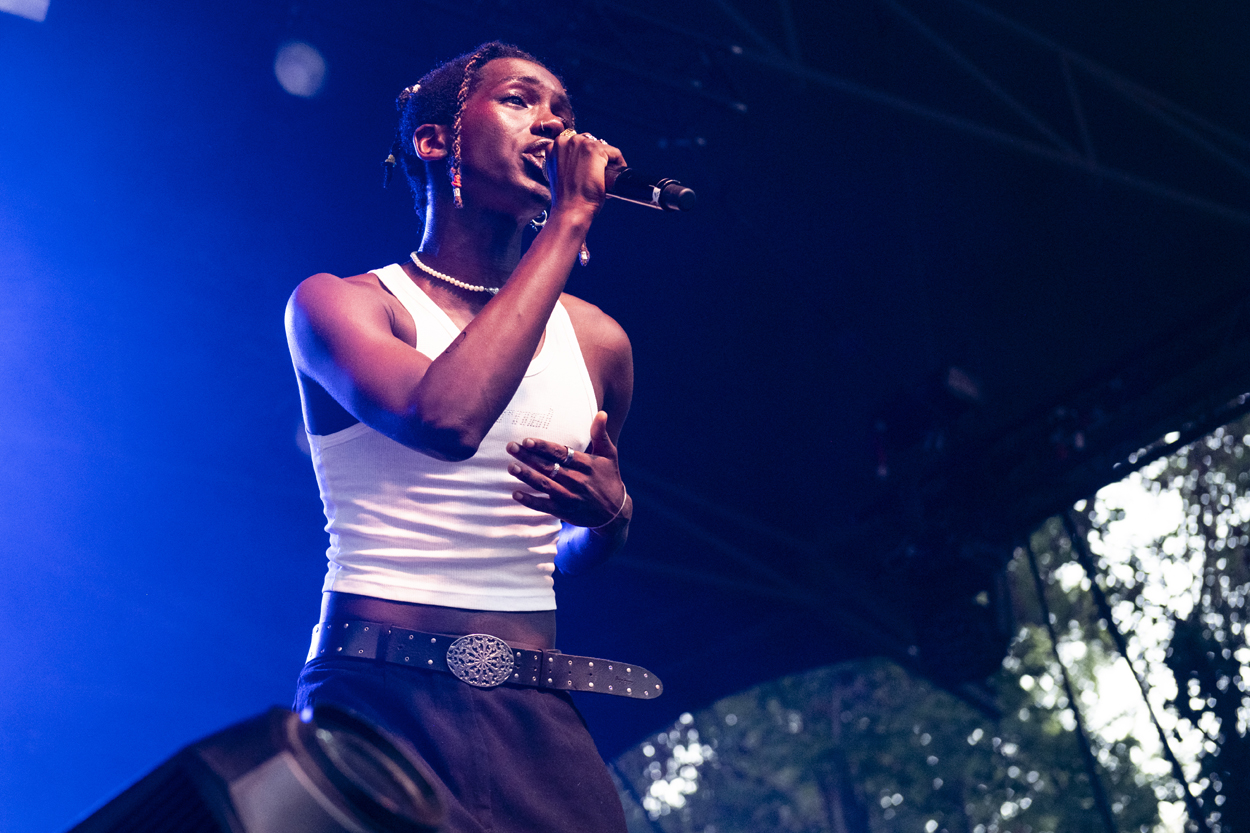 Antwerp Pride Opening Night - BRYN @ OLT, picture 8, photographed by Sandra Van Watermeulen - FrontView Magazine