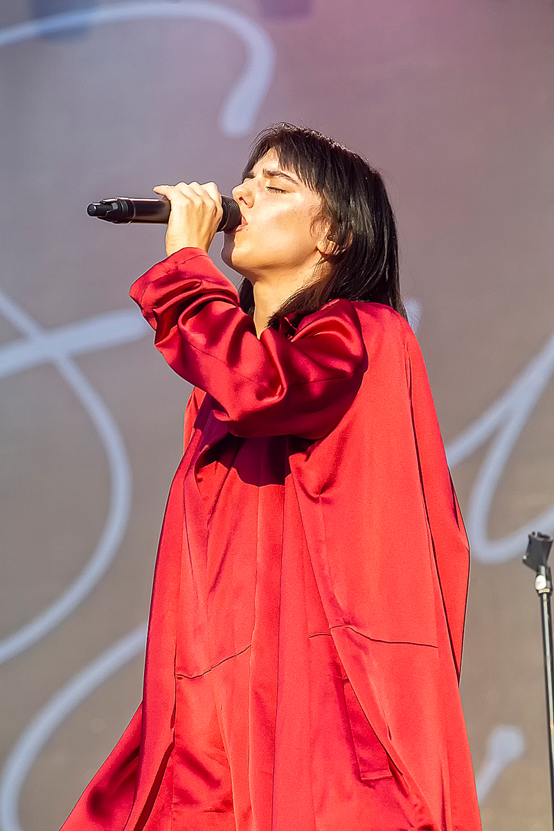Sylvie Kreusch @ Lokerse Feesten, picture 14, photographed by Edwin Houdevelt - FrontView Magazine