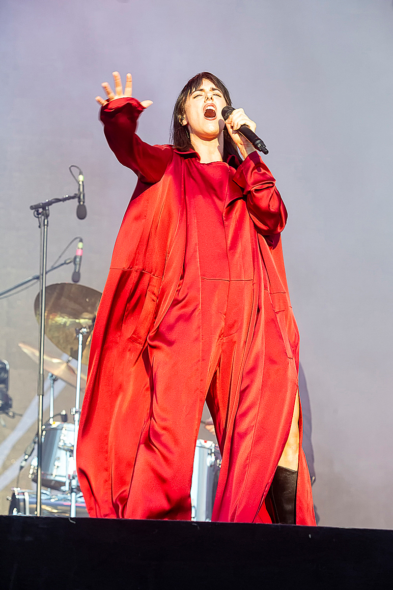 Sylvie Kreusch @ Lokerse Feesten, picture 17, photographed by Edwin Houdevelt - FrontView Magazine