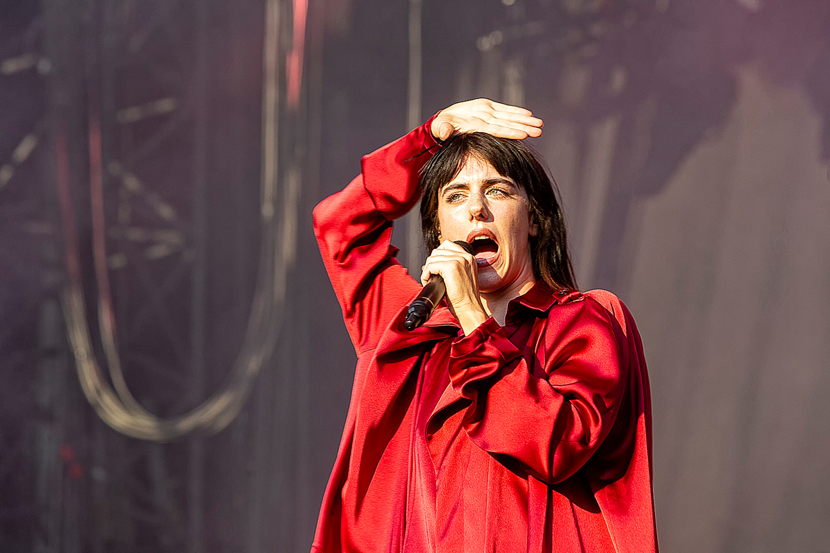 Sylvie Kreusch @ Lokerse Feesten, picture 20, photographed by Edwin Houdevelt - FrontView Magazine