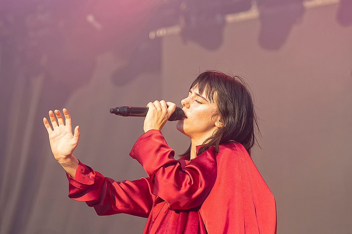 Sylvie Kreusch @ Lokerse Feesten, picture 24, photographed by Edwin Houdevelt - FrontView Magazine