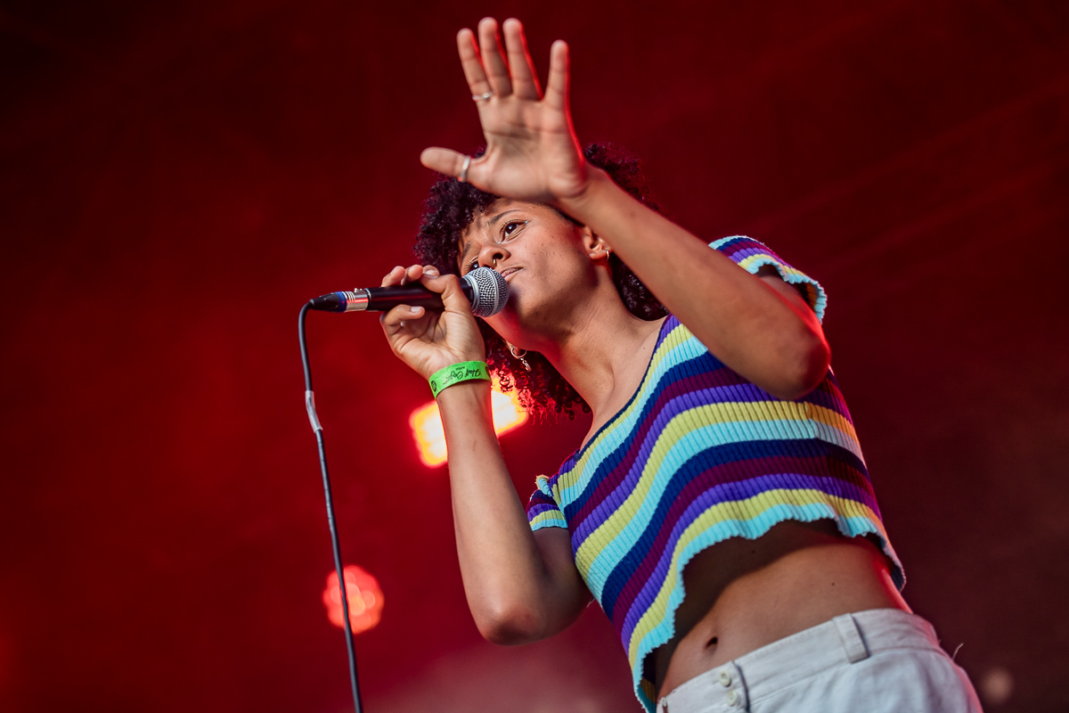 EMY @ Half Oogst Leuven, picture 3, photographed by Jürgen Bruynooghe - FrontView Magazine
