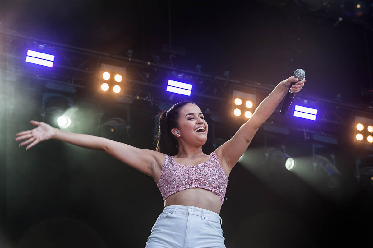 K3 @ Lokerse Feesten, picture 4, photographed by Gert Daemen - FrontView Magazine