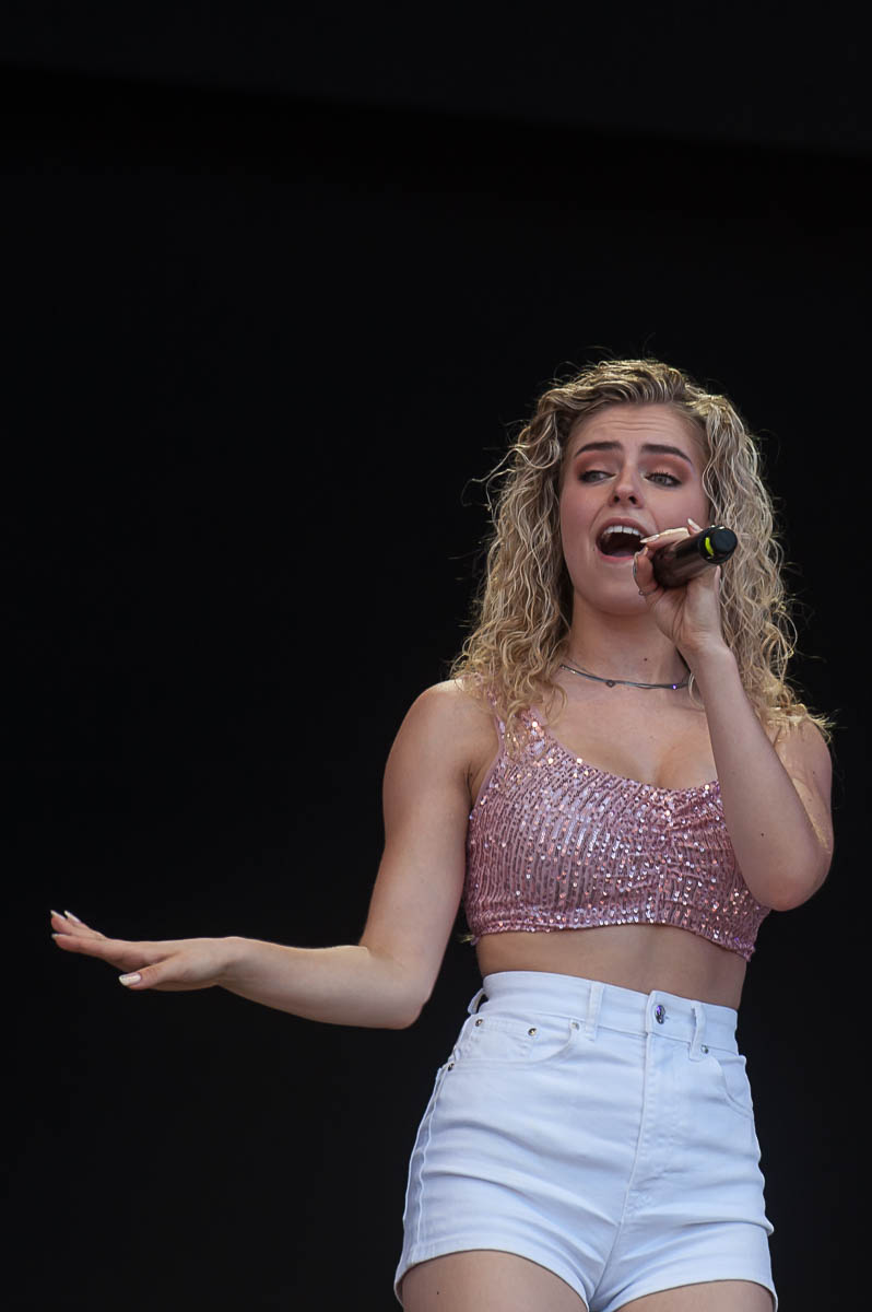 K3 @ Lokerse Feesten, picture 8, photographed by Gert Daemen - FrontView Magazine