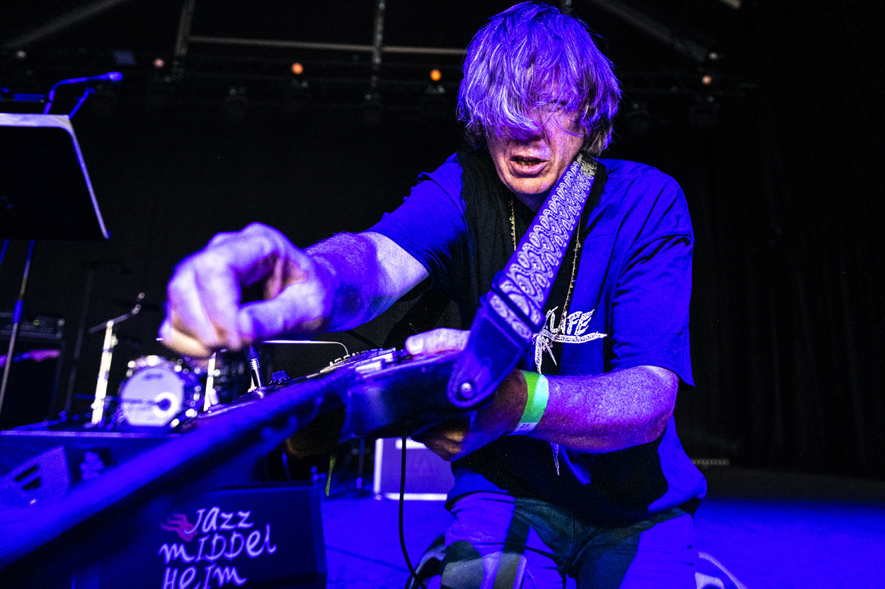 Thursten Moore Group Jazz Middelheim @ Park Den Brandt, foto 13, foto's door Sandra Van Watermeulen - FrontView Magazine