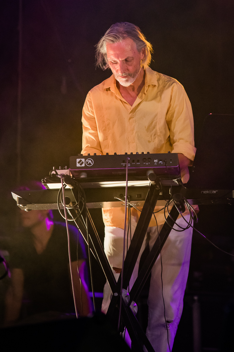 Brooklyn Funk Essentials @ Half Oogst Leuven, picture 26, photographed by Jürgen Bruynooghe - FrontView Magazine