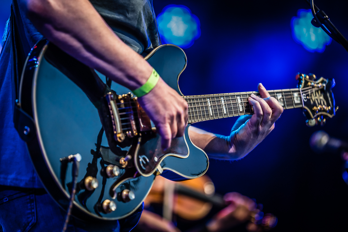 Philippe Robrecht & The Irish Connection @ Fonnefeesten 2022, picture 8, photographed by Danny Wagemans - FrontView Magazine