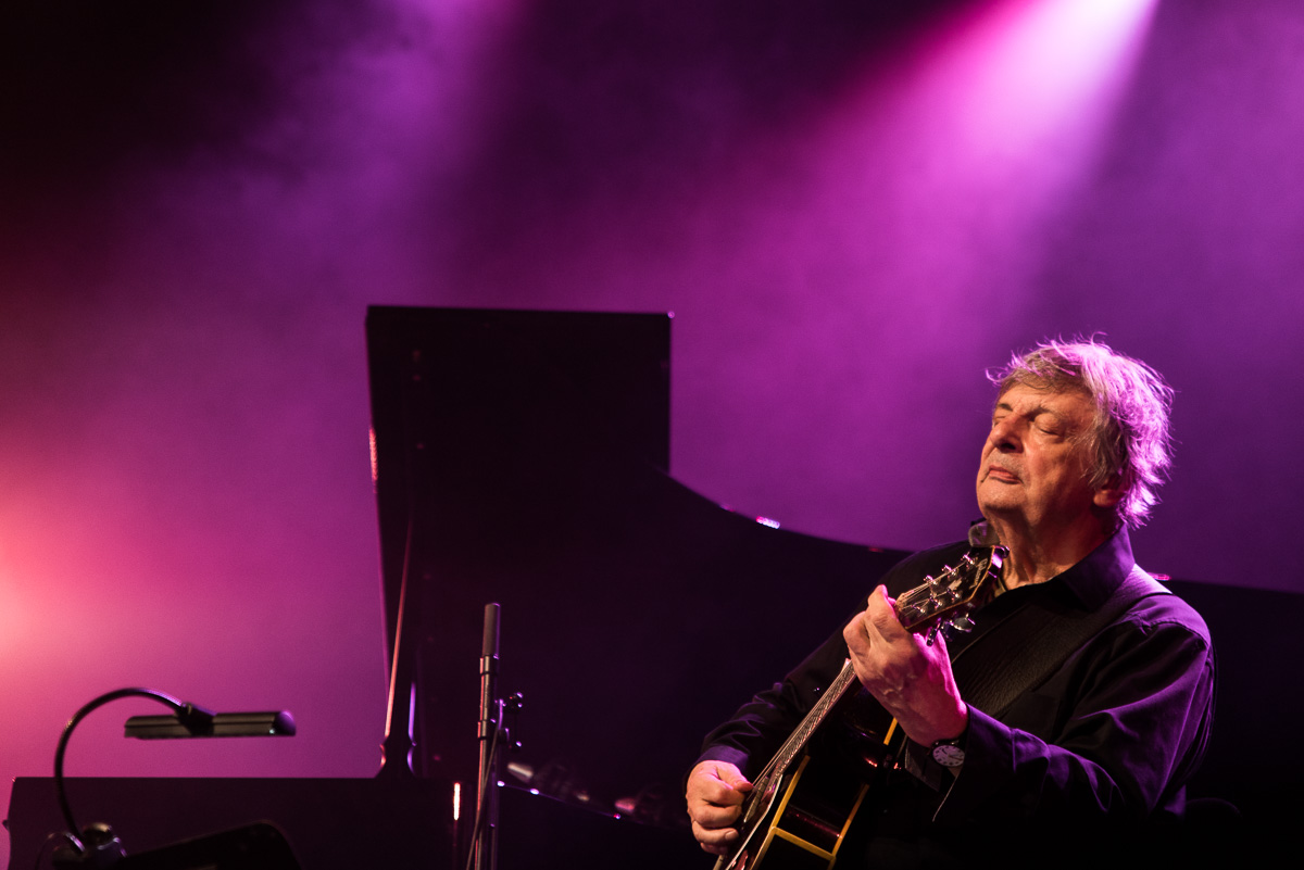 Philip Catherine Piano trio & special guest Alexandre Cavaliere @ Jazz Middelheim, picture 1, photographed by Ann Carpentier - FrontView Magazine
