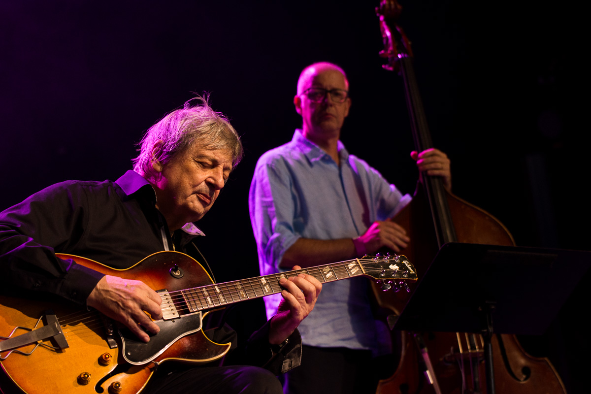 Philip Catherine Piano trio & special guest Alexandre Cavaliere @ Jazz Middelheim, picture 4, photographed by Ann Carpentier - FrontView Magazine