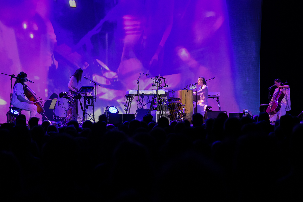 Agnes Obel @ 013, picture 10, photographed by David Johnson - FrontView Magazine