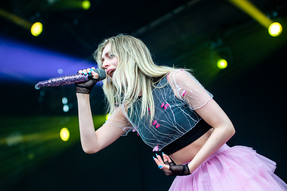 Camille @ Springtij.live, picture 4, photographed by Dimitri Vanlommel - FrontView Magazine
