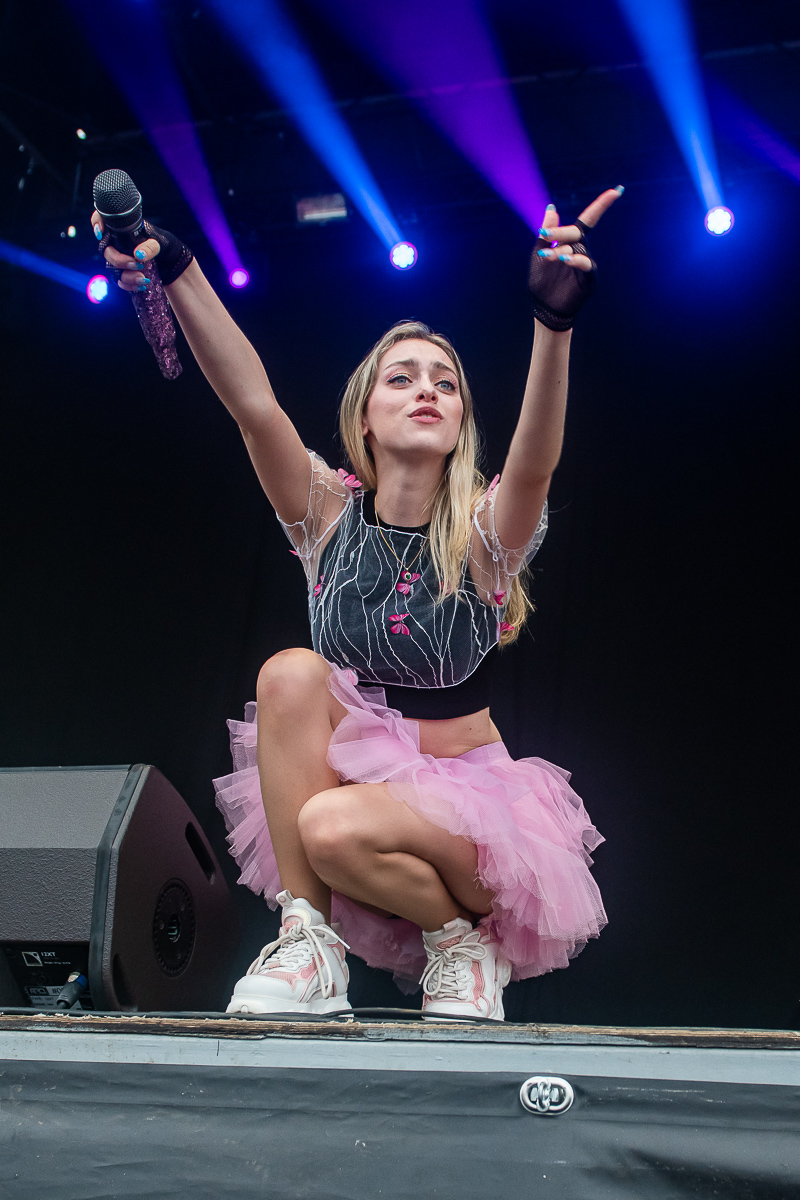 Camille @ Springtij.live, picture 17, photographed by Dimitri Vanlommel - FrontView Magazine