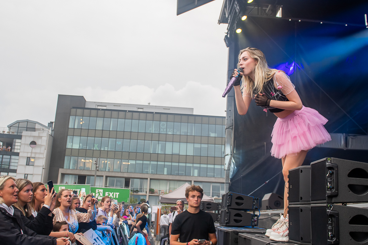 Camille @ Springtij.live, picture 19, photographed by Dimitri Vanlommel - FrontView Magazine