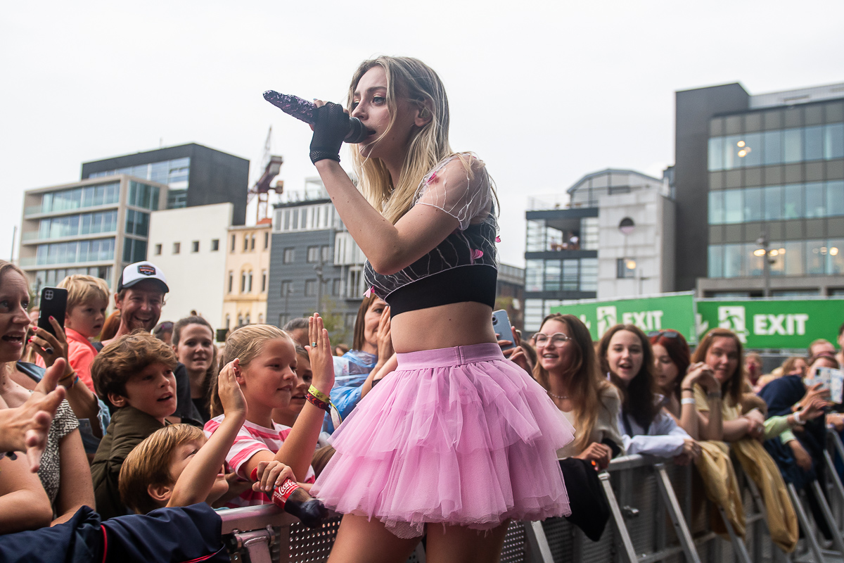 Camille @ Springtij.live, picture 23, photographed by Dimitri Vanlommel - FrontView Magazine