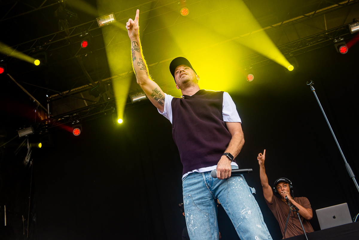 Gers Pardoel @ Springtij.live, picture 2, photographed by Dimitri Vanlommel - FrontView Magazine