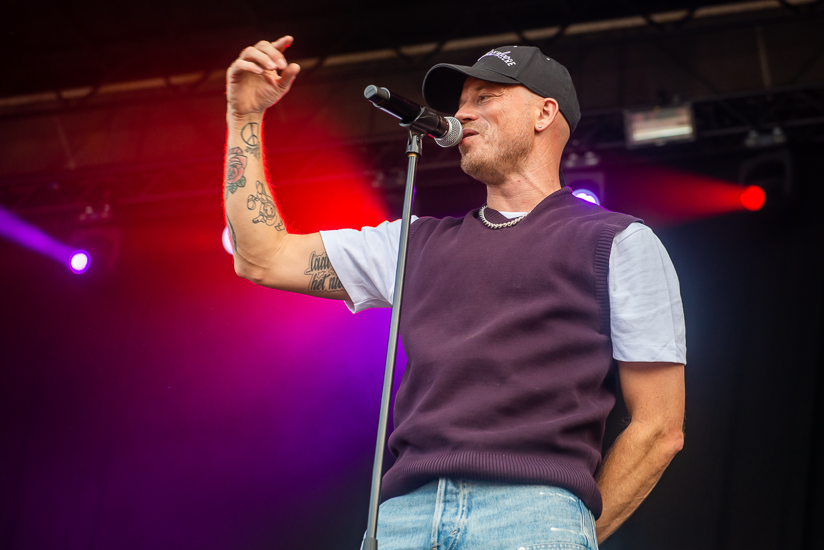 Gers Pardoel @ Springtij.live, picture 5, photographed by Dimitri Vanlommel - FrontView Magazine