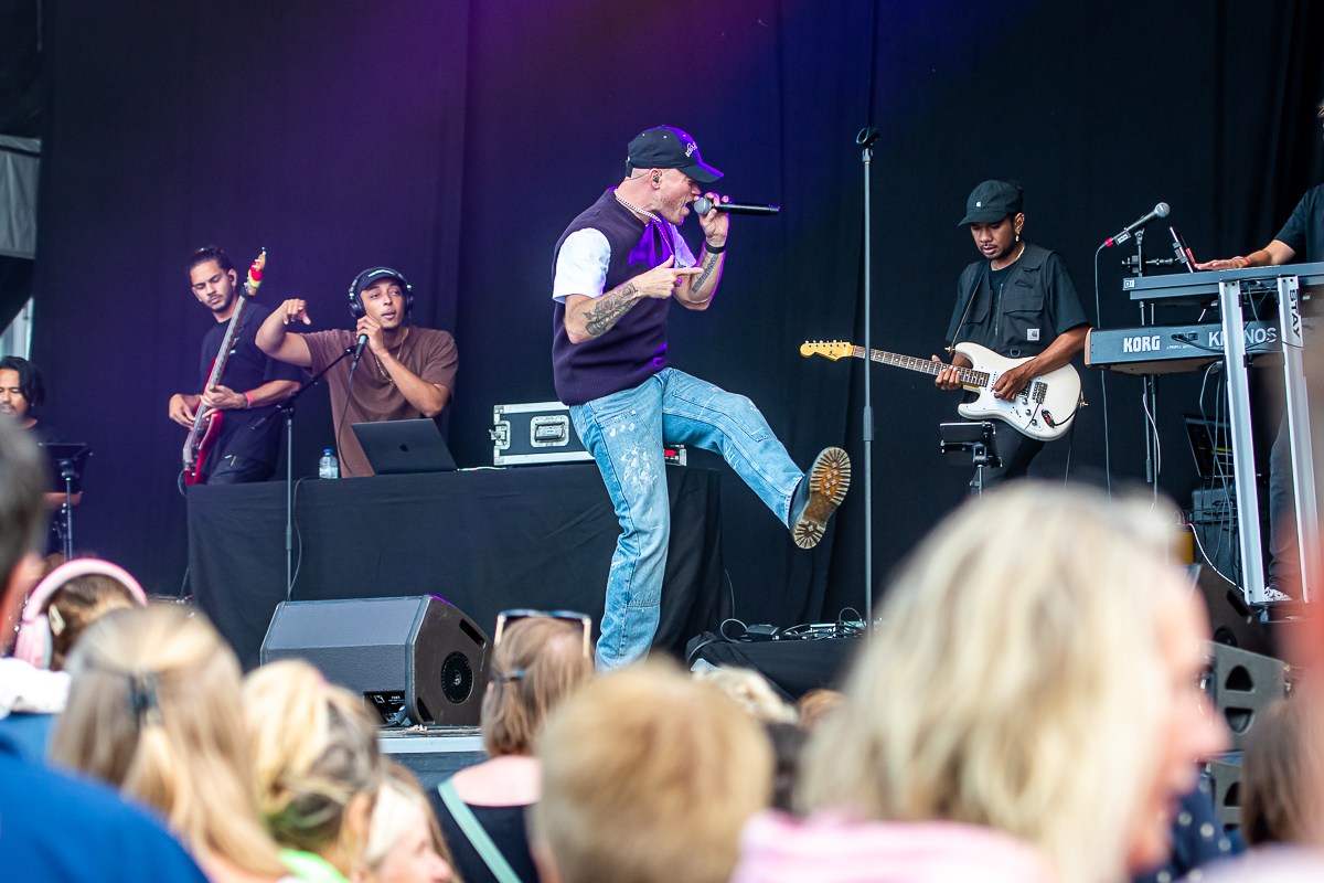 Gers Pardoel @ Springtij.live, picture 10, photographed by Dimitri Vanlommel - FrontView Magazine