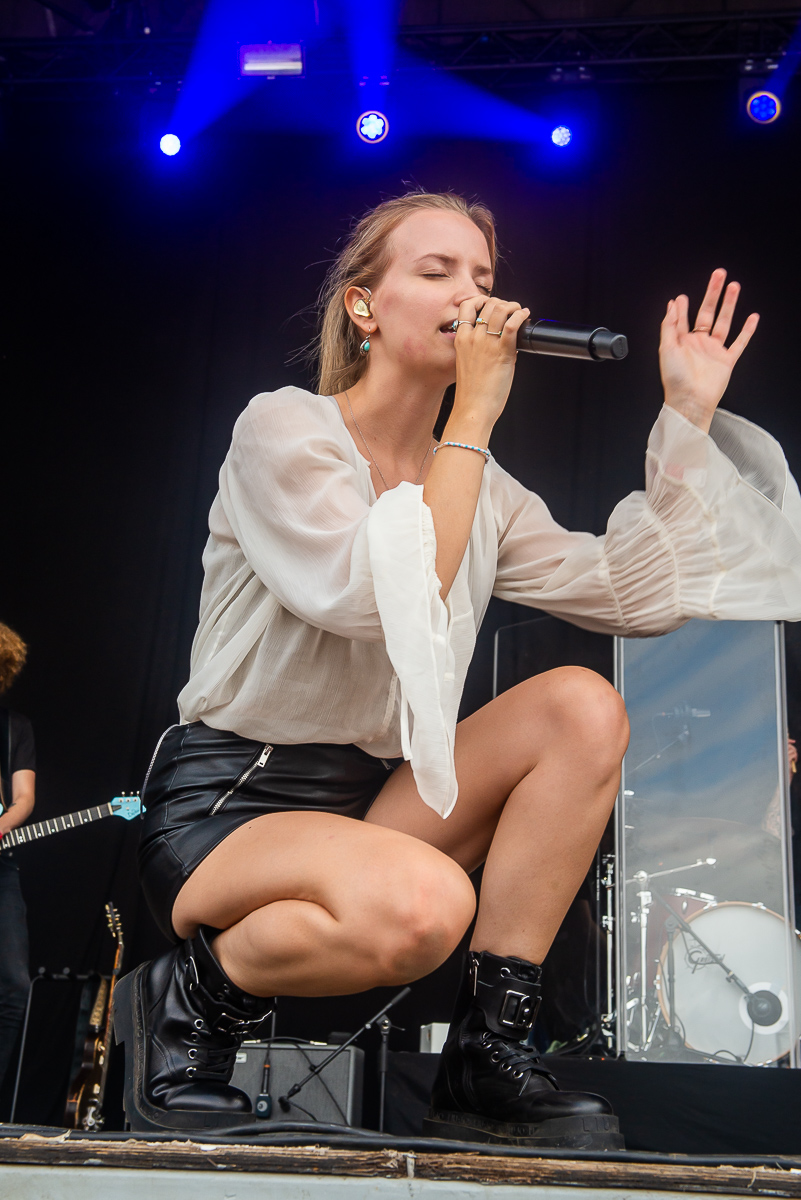 Olivia @ Springtij.live, picture 6, photographed by Dimitri Vanlommel - FrontView Magazine