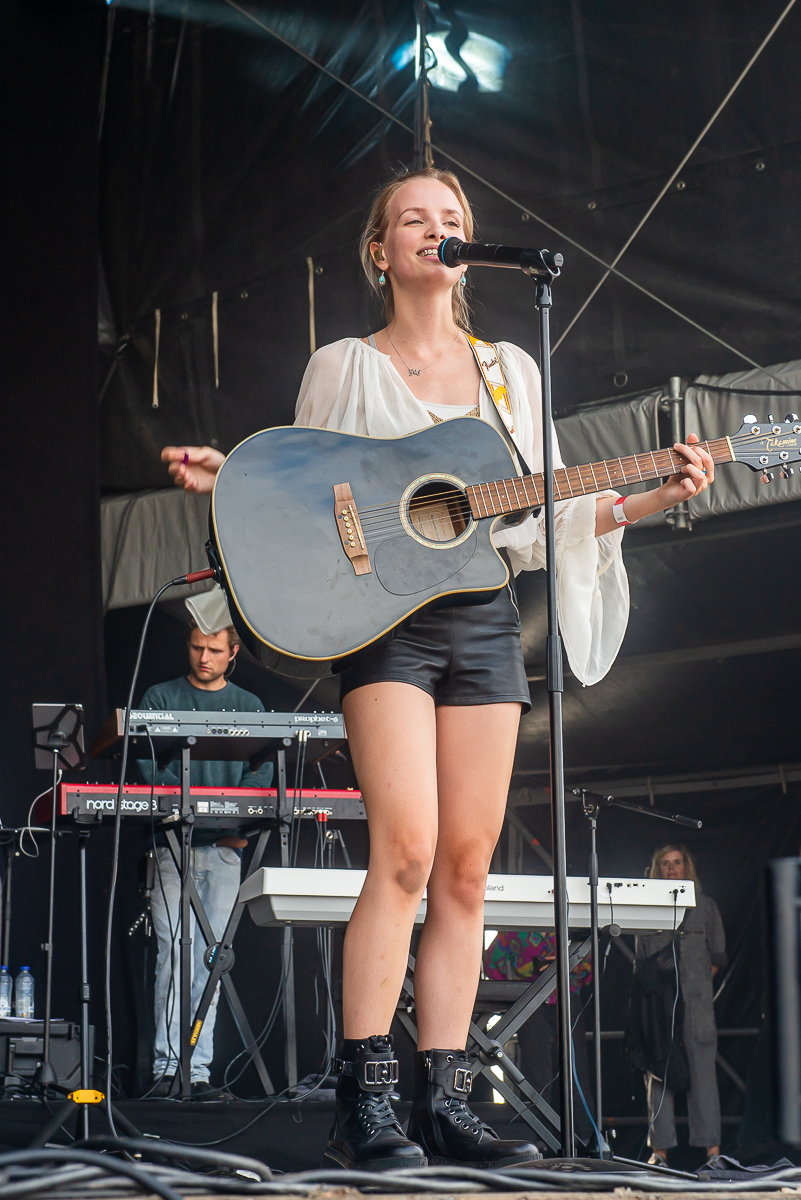 Olivia @ Springtij.live, picture 11, photographed by Dimitri Vanlommel - FrontView Magazine
