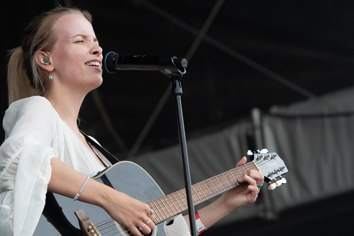 Olivia @ Springtij.live, picture 17, photographed by Dimitri Vanlommel - FrontView Magazine