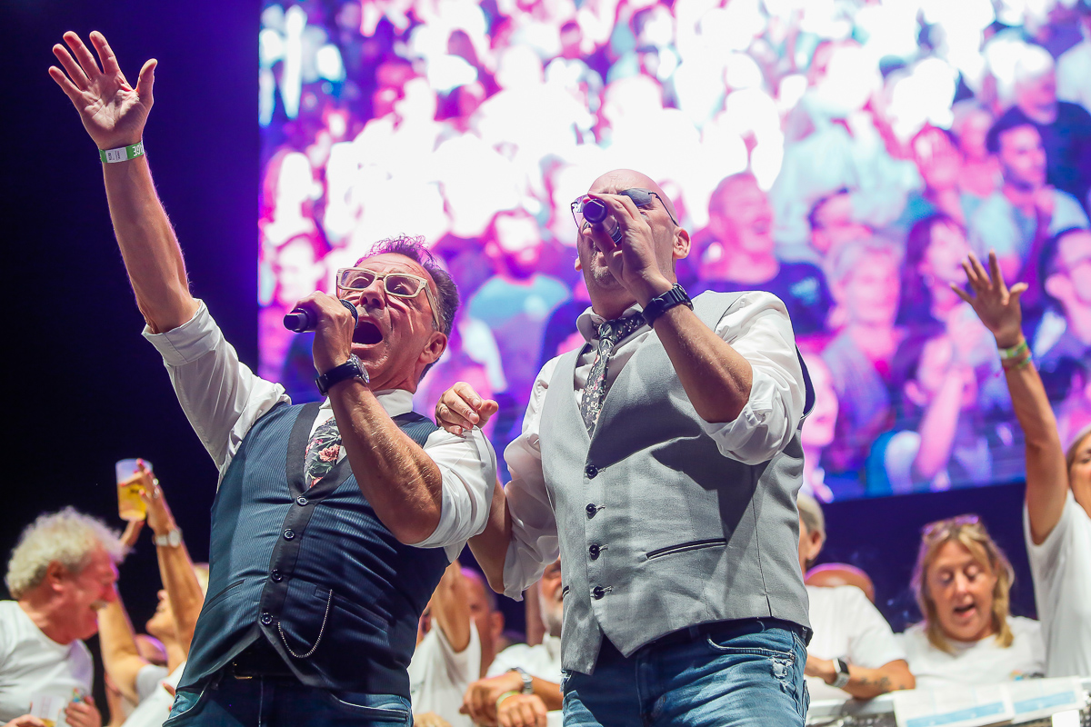 4Tact @ Antwerpen Zingt 2022, picture 13, photographed by Edwin Houdevelt - FrontView Magazine