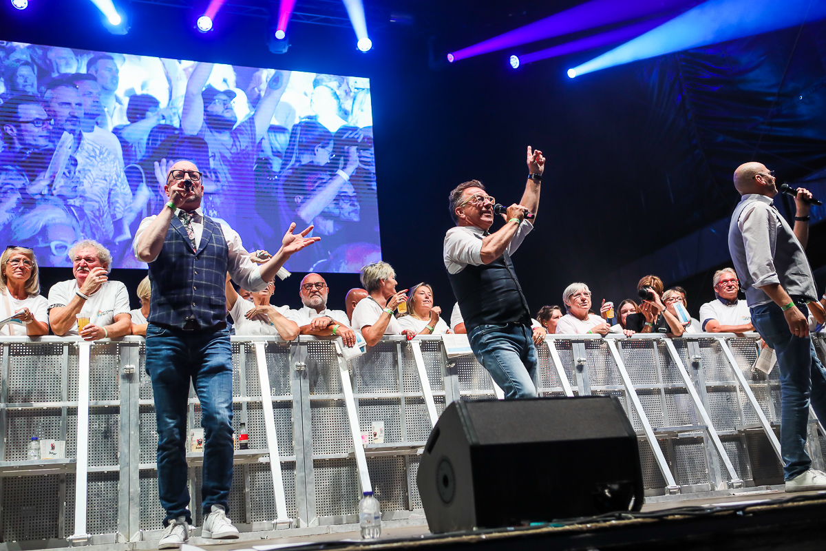 Antwerpen Zingt @ Cockerillkaai - Antwerpen, picture 22, photographed by Dimitri Vanlommel - FrontView Magazine