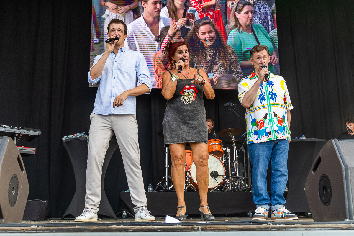 De meezingers @ Antwerpen Zingt 2022, picture 9, photographed by Dimitri Vanlommel - FrontView Magazine