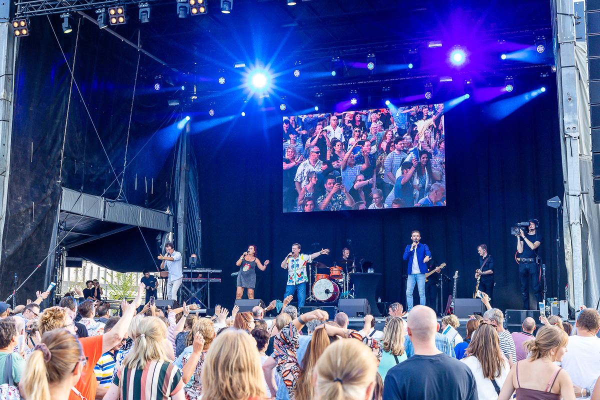 De meezingers @ Antwerpen Zingt 2022, picture 41, photographed by Dimitri Vanlommel - FrontView Magazine
