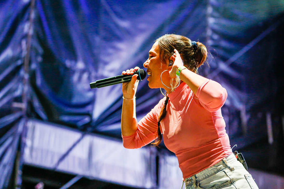 Slongs @ Antwerpen Zingt 2022, picture 2, photographed by dirk janssens - FrontView Magazine