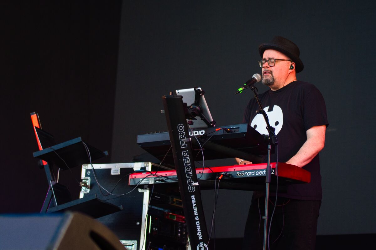 Scritti Politti @ W-Fest woensdag, picture 8, photographed by Luc Klinckaert - FrontView Magazine