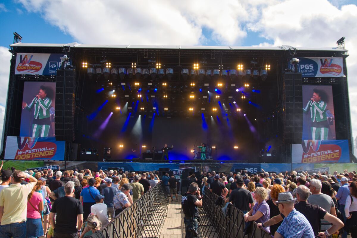 Stereo MC'S @ W-Fest vrijdag, picture 6, photographed by Luc Klinckaert - FrontView Magazine