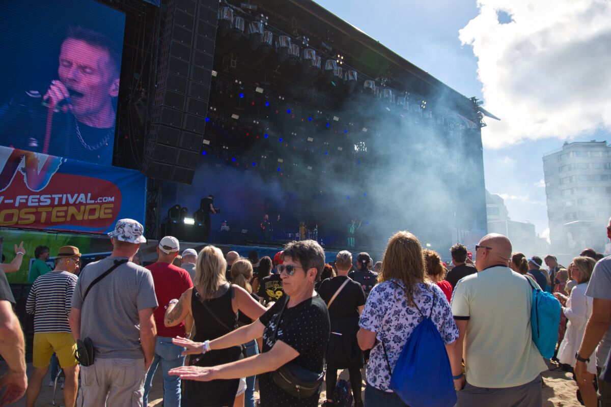 Stereo MC'S @ W-Fest vrijdag, picture 15, photographed by Luc Klinckaert - FrontView Magazine