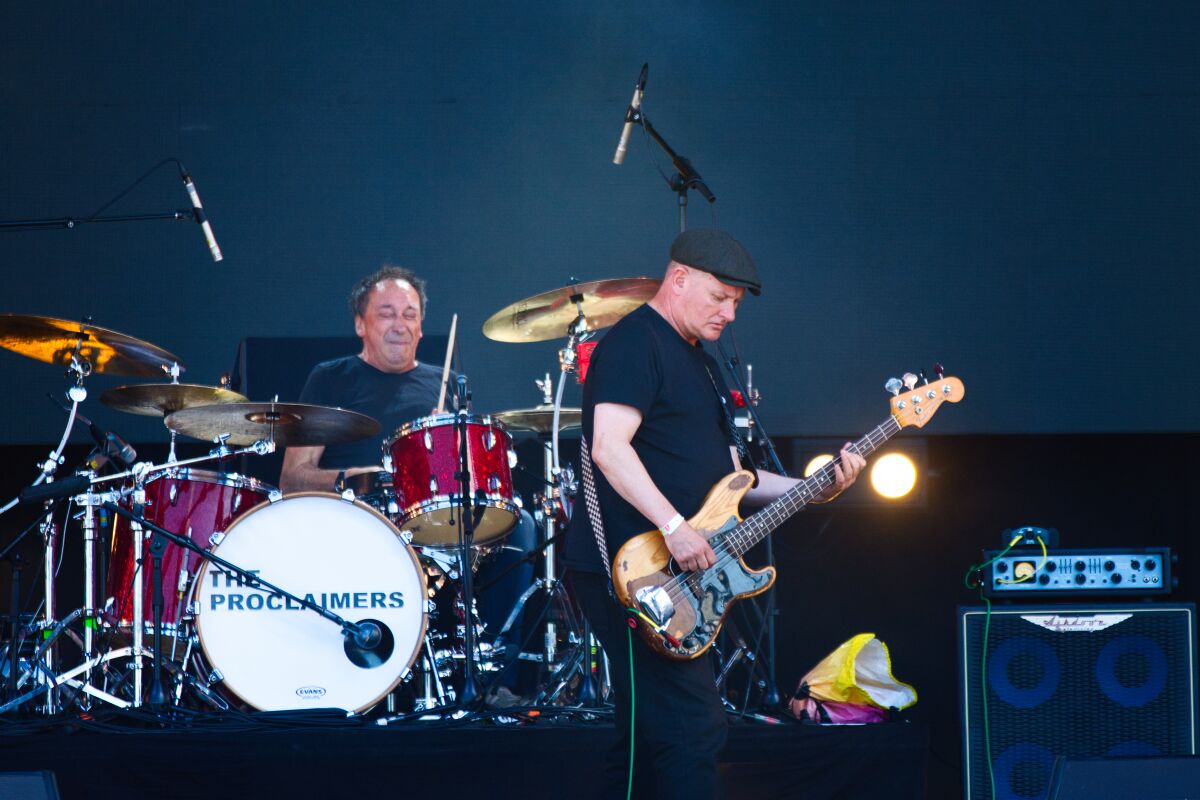 The Proclaimers @ W-Fest vrijdag, foto 11, foto's door Luc Klinckaert - FrontView Magazine