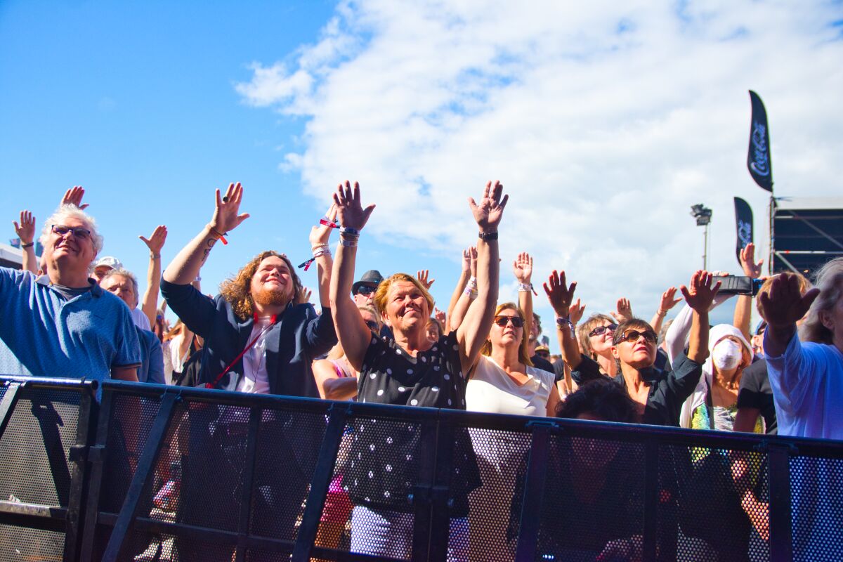 Arrested Development @ W-Fest zaterdag, picture 21, photographed by Luc Klinckaert - FrontView Magazine