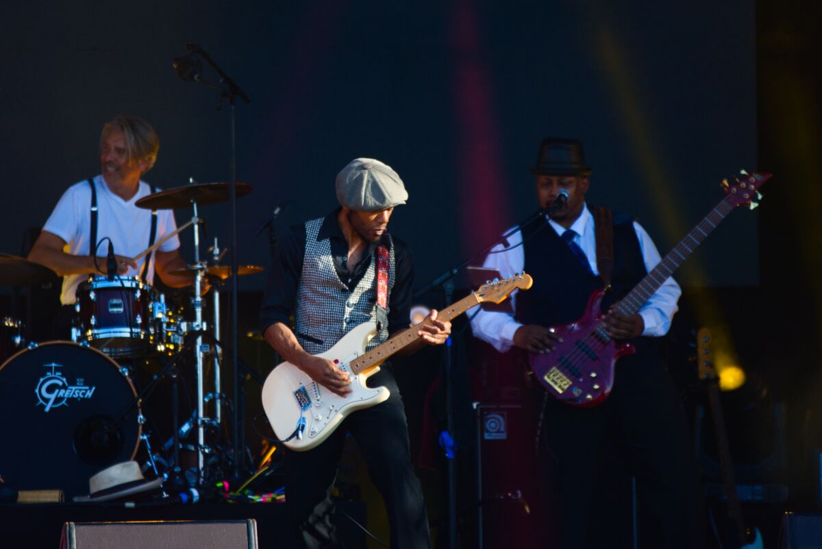 Kid Creole & The Coconuts @ W-Fest vrijdag, picture 8, photographed by Luc Klinckaert - FrontView Magazine